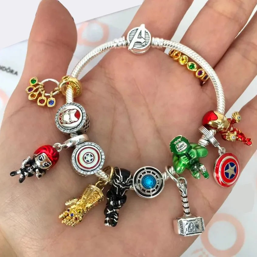 Escudo Capitán America con brillos Charm