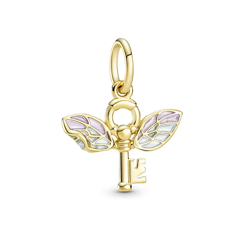 Llave alada Charm