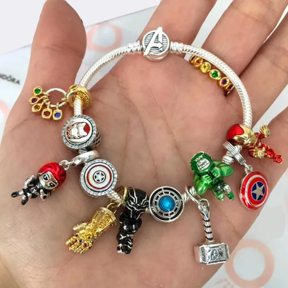 Escudo Capitán America con brillos Charm